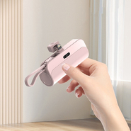 Power Bank PastelMix Pro: Trendi rezervna baterija v velikosti šminke, z dvema konektorjema in odlično kapaciteto 5000 mAh - Lightning + USB-C - pastel rose