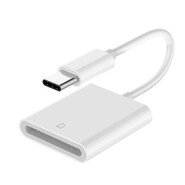 Čitalec spominskih kartic "Universal Reader" z USB-C adapterjem za priklop v mobilni telefon ali računalnik