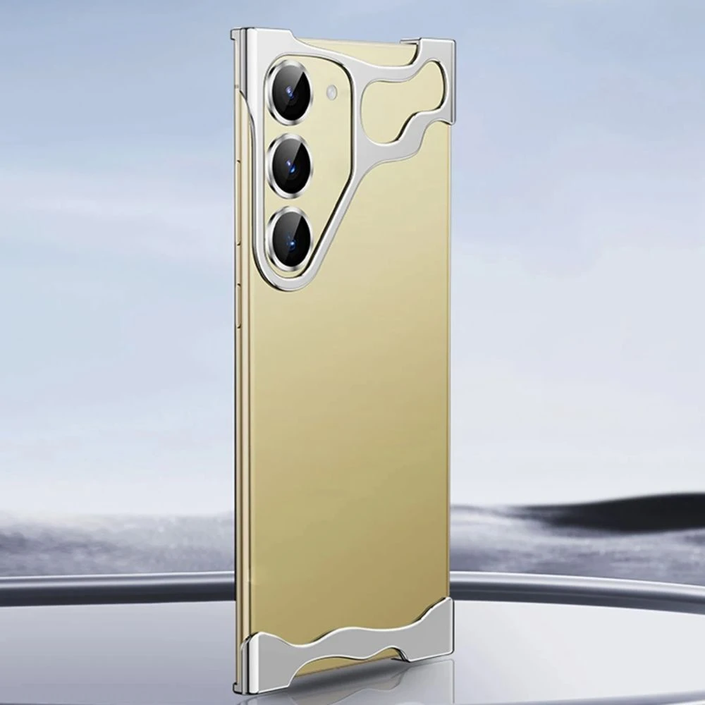 Minimalističen ovitek Naked Metal z alu zaščito robov in steklom za zadnje kamere za Samsung Galaxy S24 Plus - titanium silver