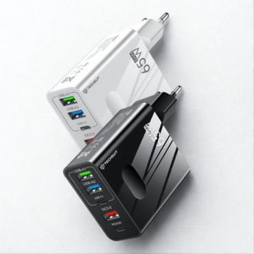 Stenski polnilec Techsuit PentaXPower "CHC1" 65W s 5 izhodi (3× USB + 2× USB-C PD) in GaN tehnologijo